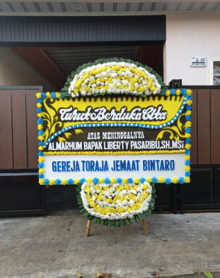 Papan Bunga Duka di Sekip